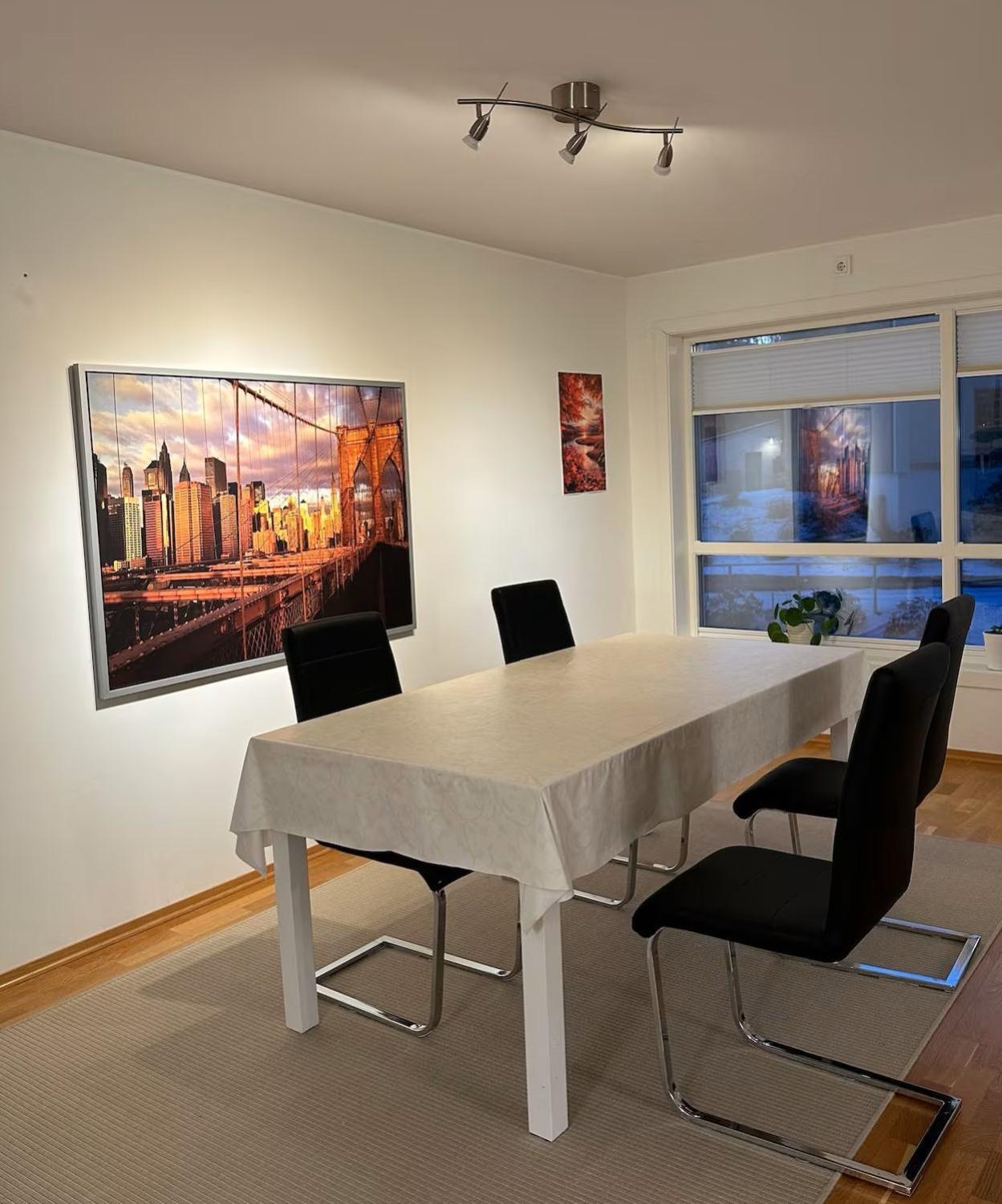 3 Sleeping Rooms For 82M2 Which Direct Traffic To Airport And City Center Bergen Exterior photo